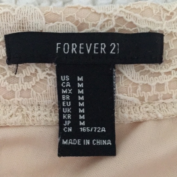 Cream skirt form forever 21 - Picture 2 of 4